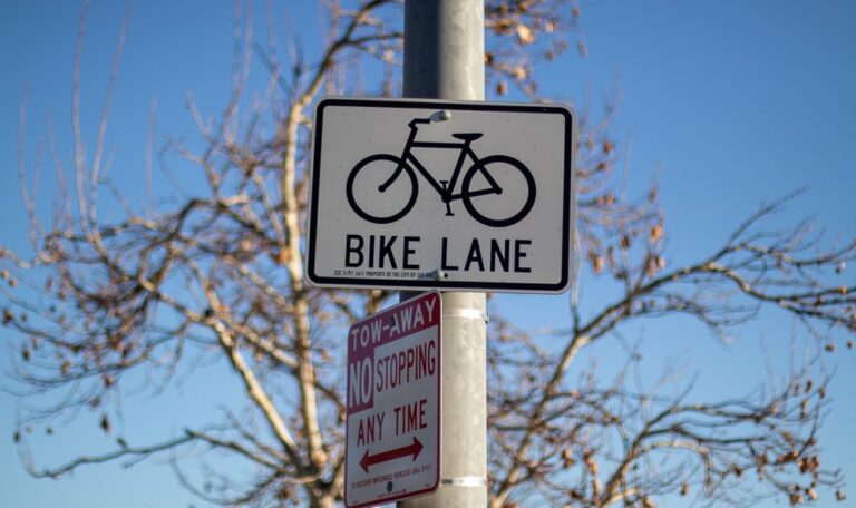 Enfield, CT - Bicyclist Hurt in Accident on Shaker Rd