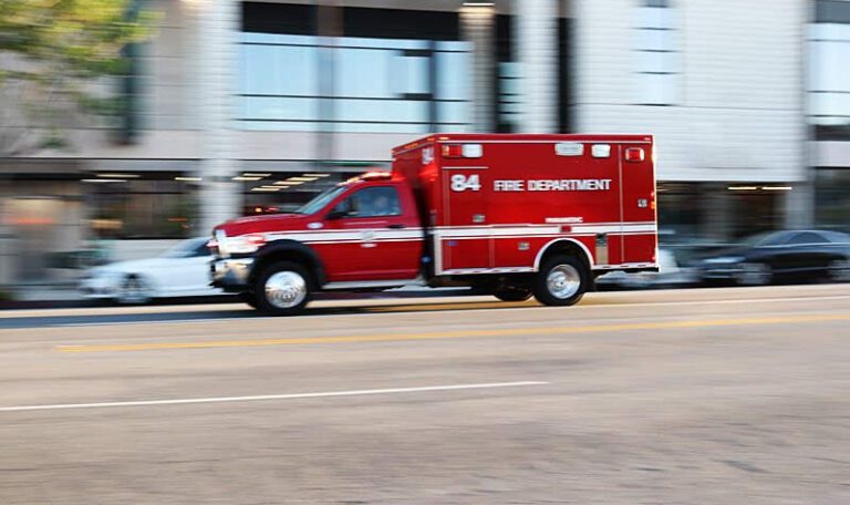 Windsor, CT - Ambulance Crash Closes I-91 S, Causes Injuries