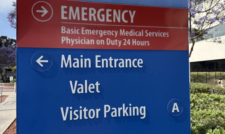 Injury Crash Involving Two Cars on W Middle Tpke