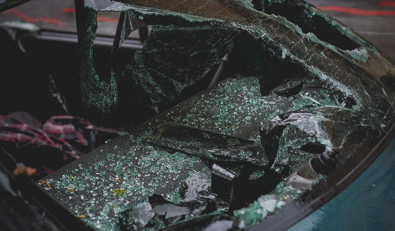 Driver Entrapped After Pickup and Oversized Tractor-Trailer Crash on Middletown Rd & Skinner Rd