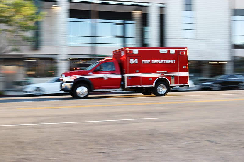 Car Strikes Bicyclist on Allyn St & Whitehall Ln, Lifestar Requested